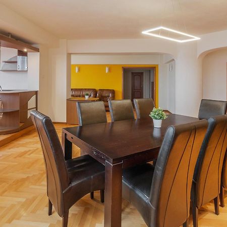 Apartamento Scala Flat Oradea Exterior foto